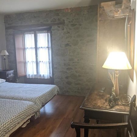 Hotel La Plaza Proaza Εξωτερικό φωτογραφία