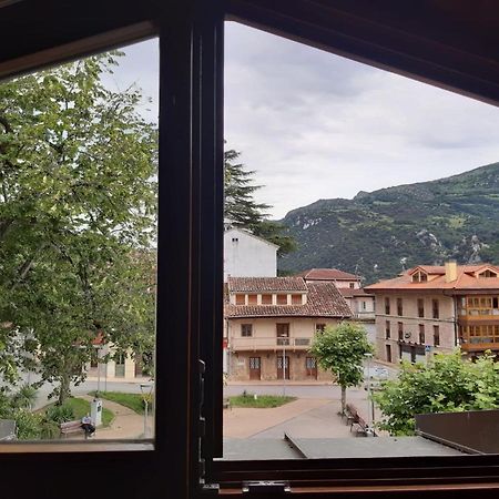 Hotel La Plaza Proaza Εξωτερικό φωτογραφία