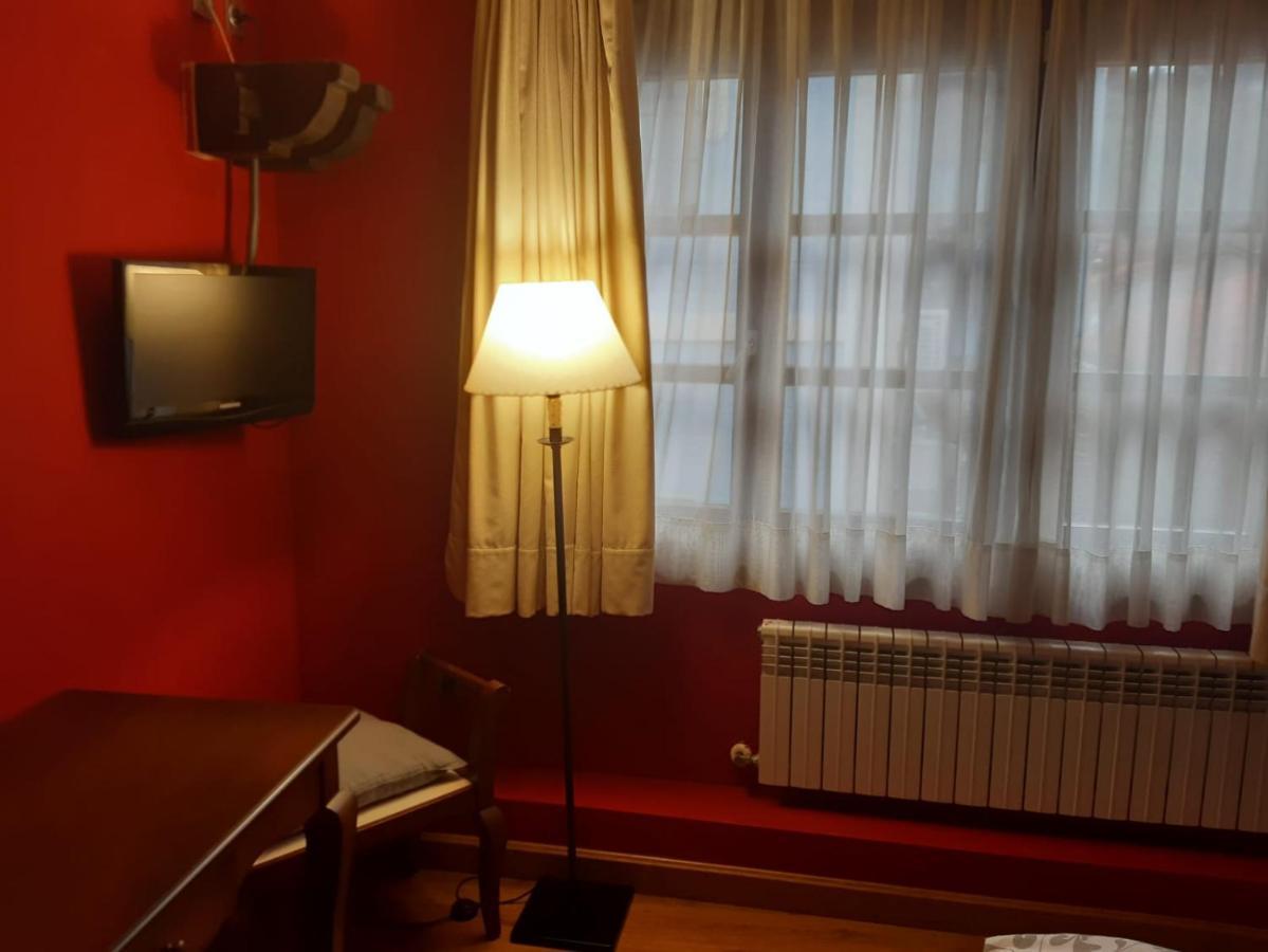 Hotel La Plaza Proaza Εξωτερικό φωτογραφία