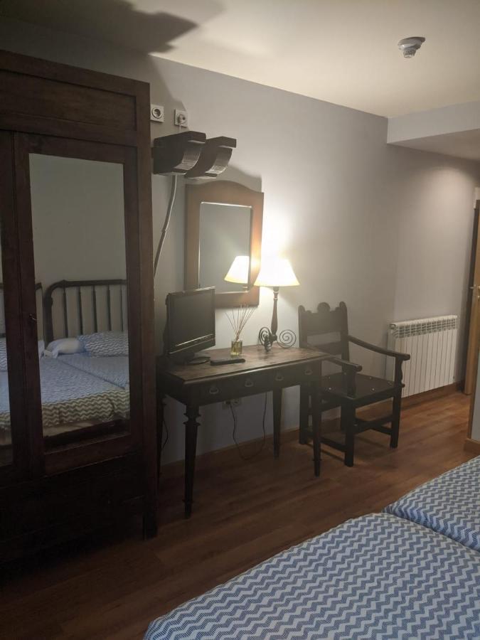 Hotel La Plaza Proaza Εξωτερικό φωτογραφία