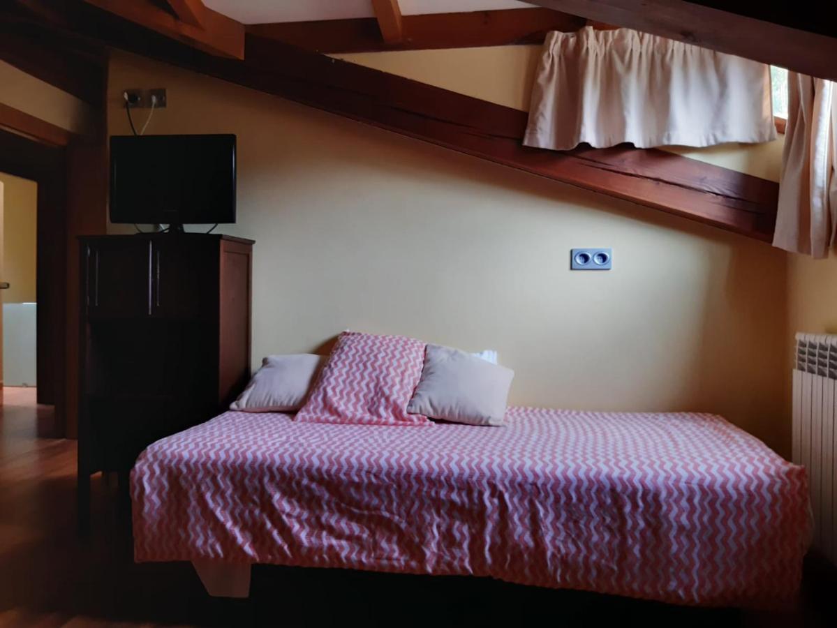 Hotel La Plaza Proaza Εξωτερικό φωτογραφία