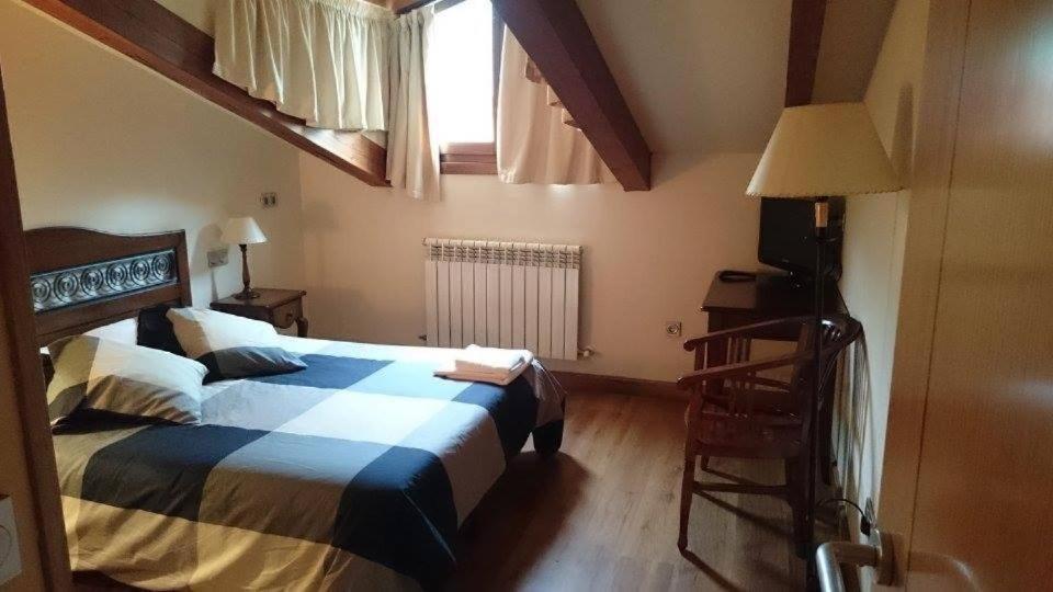 Hotel La Plaza Proaza Εξωτερικό φωτογραφία